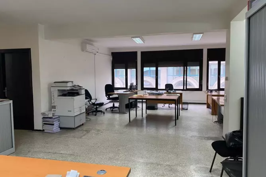 Bureau 130 m² Zerktouni / Roudani